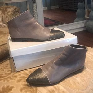 Ankle boots with back zipper, grey leather, and black leather toe